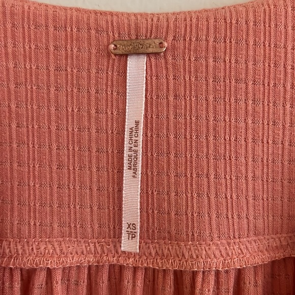 Free People Peach Top Size XS‎ 💕Nice used condition! - Picture 3 of 8